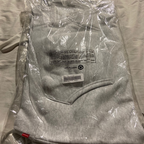 Supreme Embryo Hoodie - Picture 4 of 4